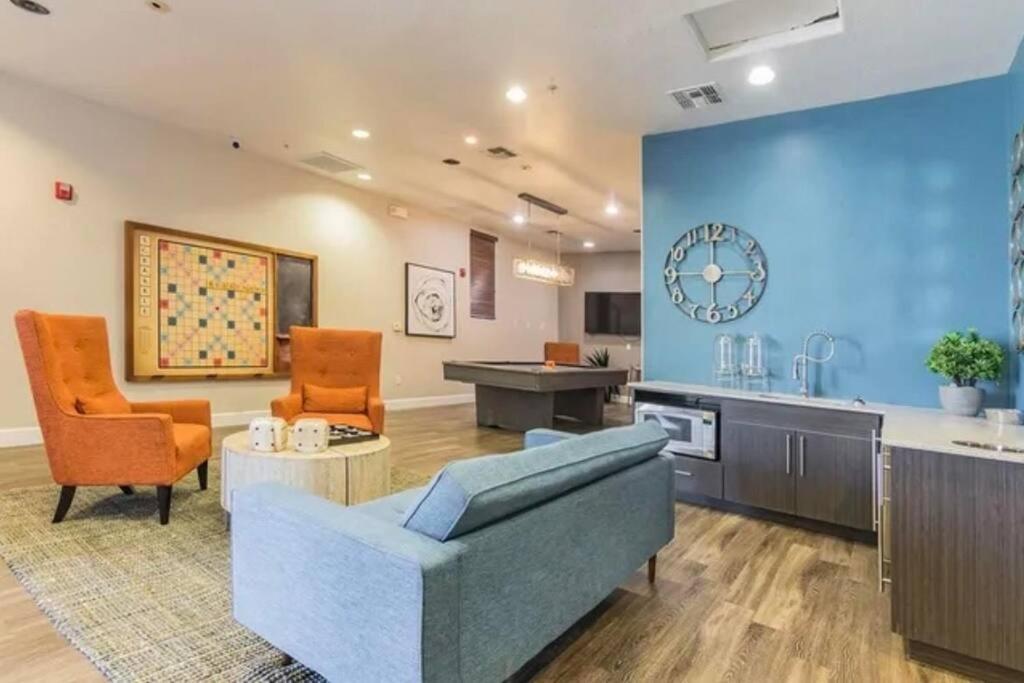 Modern 2Br Oasis! Apartment Phoenix Ngoại thất bức ảnh